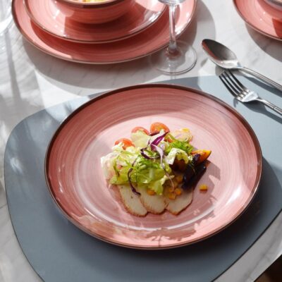 Custom melamine dinnerware sets for restaurants and retail