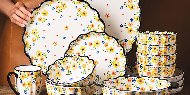 Exquisite vintage dinnerware sets manufacturer collection