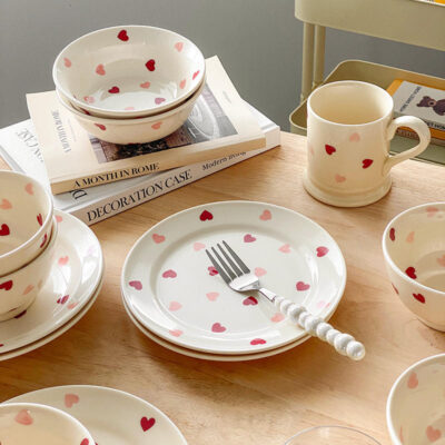 Heart-shaped luxury gift dinnerware sets custom design