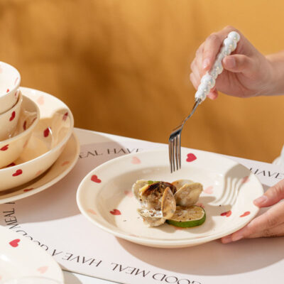 Heart-shaped luxury gift dinnerware sets custom design