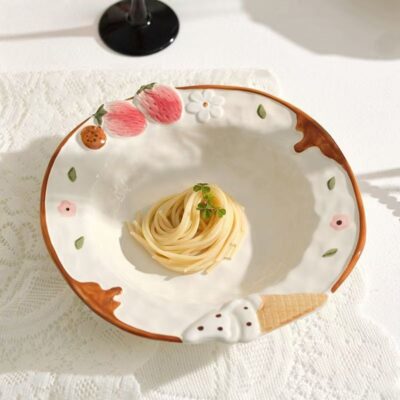 Cartoon strawberry underglaze ceramic dinnerware sets for home use